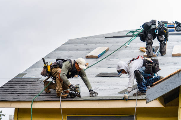 Professional Gutter Installation technician working in Tucker, GA